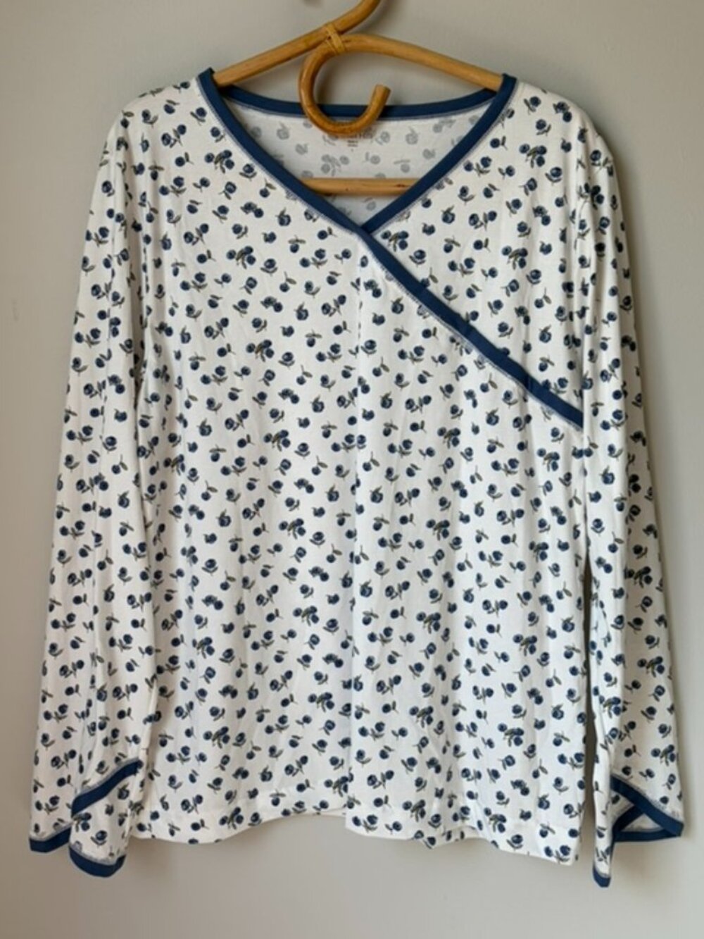 Garnet Hill Blueberries Organic Cotton Asian Wrap Long Sleeve Pajama Top Large